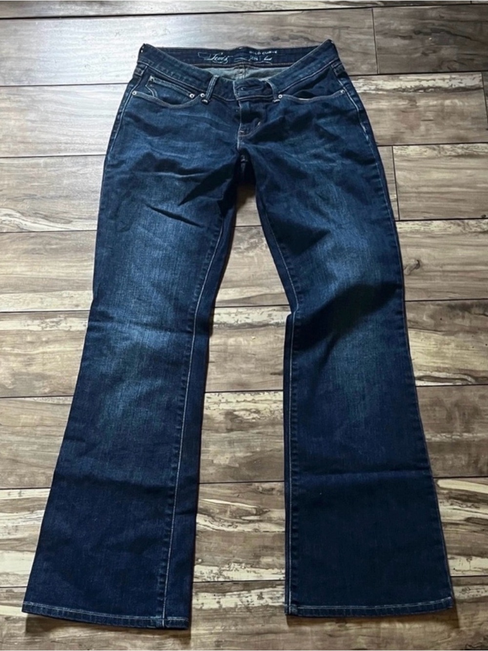 Levi’s Bold Curve Boot Cut Jeans in Size 28